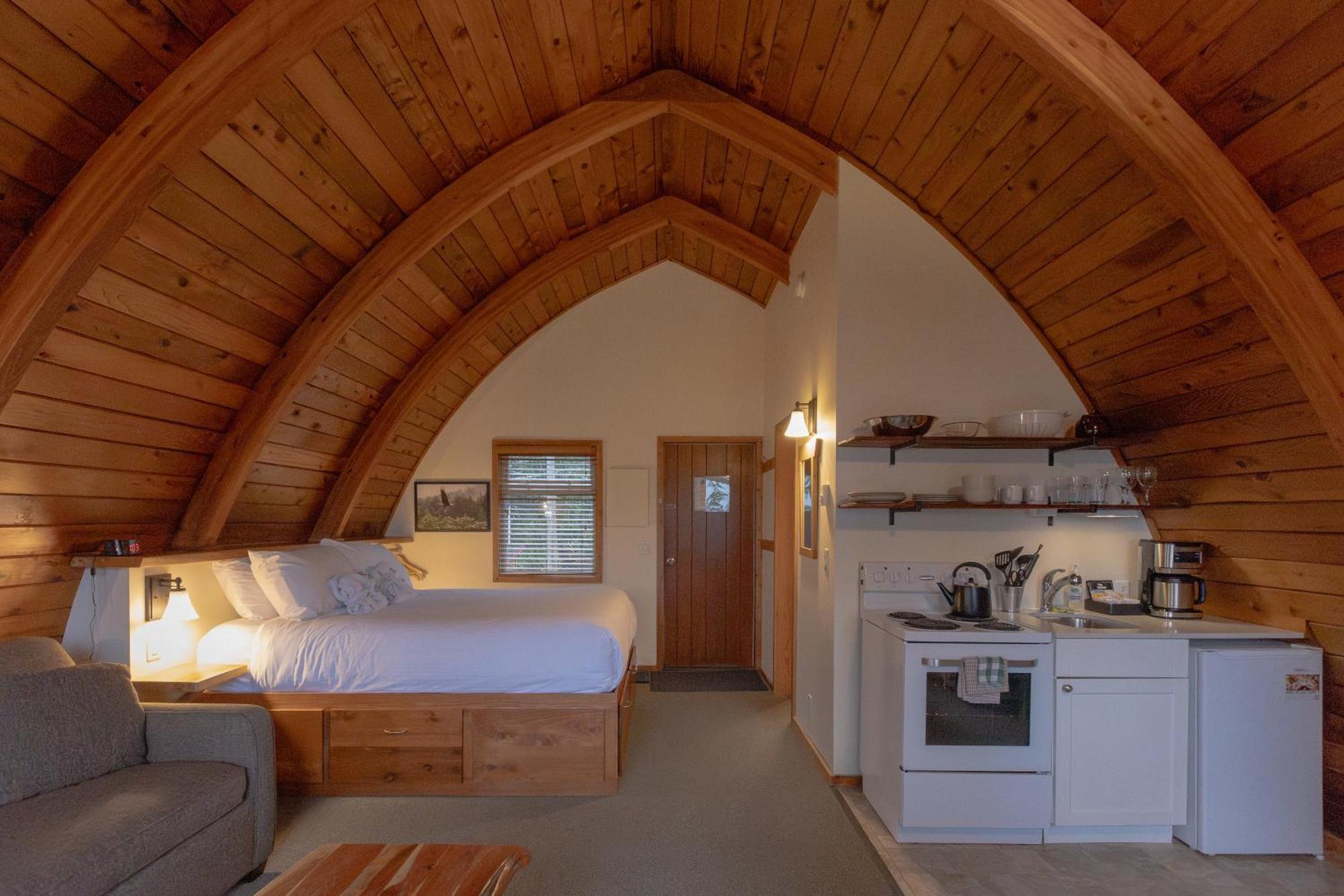 Ocean Village Resort Tofino Dış mekan fotoğraf